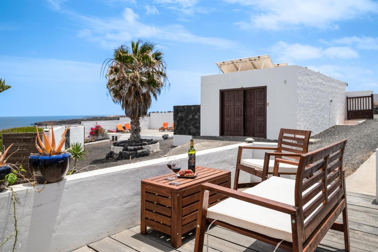 Playa Marina Eco Bungalow Arrieta Arrieta  Kültér fotó