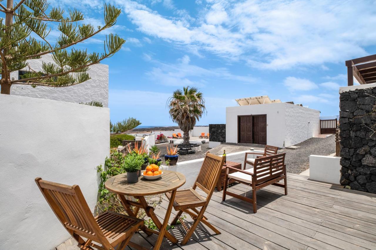 Playa Marina Eco Bungalow Arrieta Arrieta  Kültér fotó